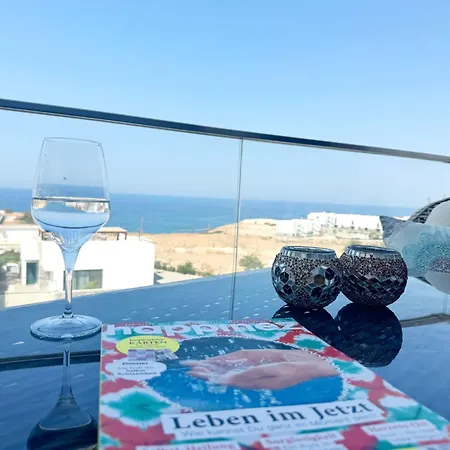 아파트 F16 Deja Blue With Rooftop Terrace *