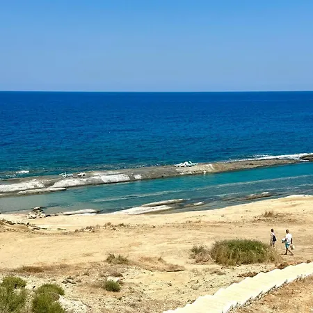 Lovely Furnished One-bedroom With Amazing Sea View *