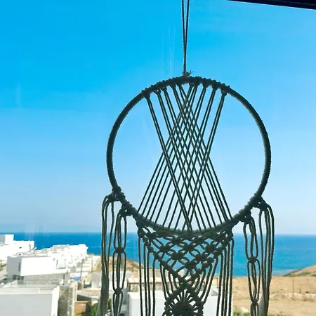 Lovely Furnished One-bedroom With Amazing Sea View Apartment *