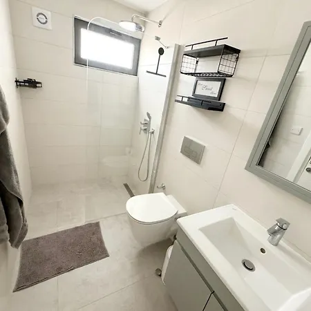 Lovely Furnished One-bedroom With Amazing Sea View