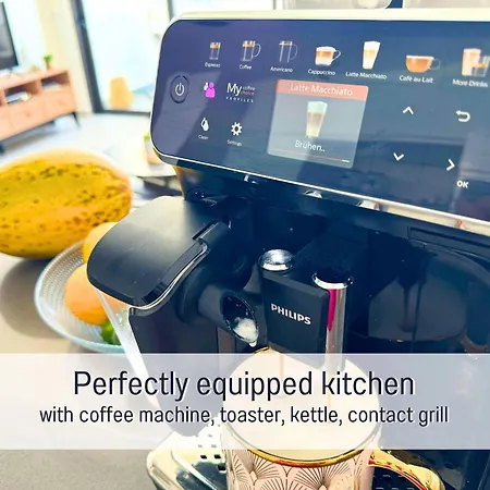 F16 Deja Blue With Rooftop Terrace