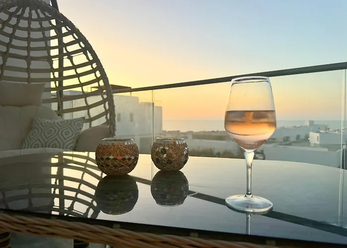 F16 Deja Blue With Rooftop Terrace