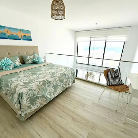 F16 Deja Blue With Rooftop Terrace * Kyrenia (Northern Cyprus)